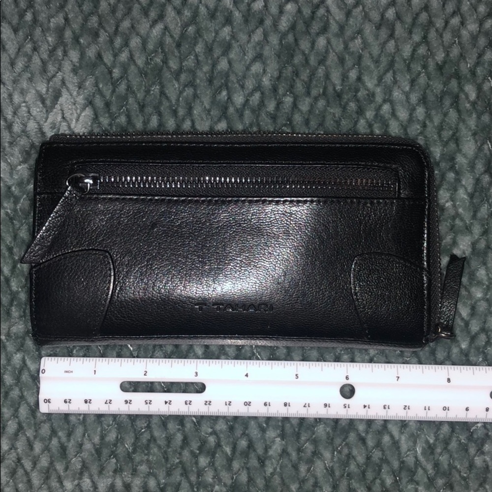 T Tahari Black Leather Zip Wallet